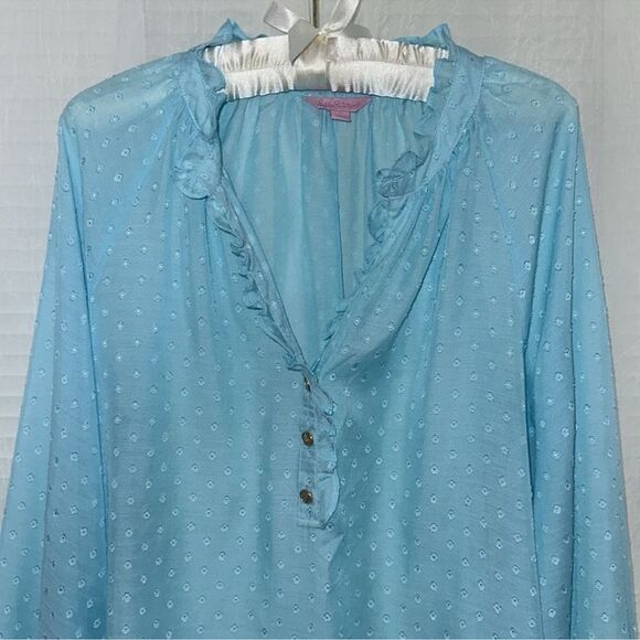 Lilly Pulitzer L Elsa Light Blue Swiss Polka Dot Long Sleeve 3 Button Ruffle Top - Picture 4 of 12